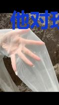 他对玫瑰上瘾